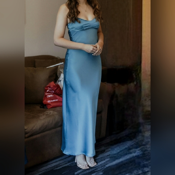 IT'S GIVING STYLE SATIN MAXI DRESS BLUE - Picture 3 of 4